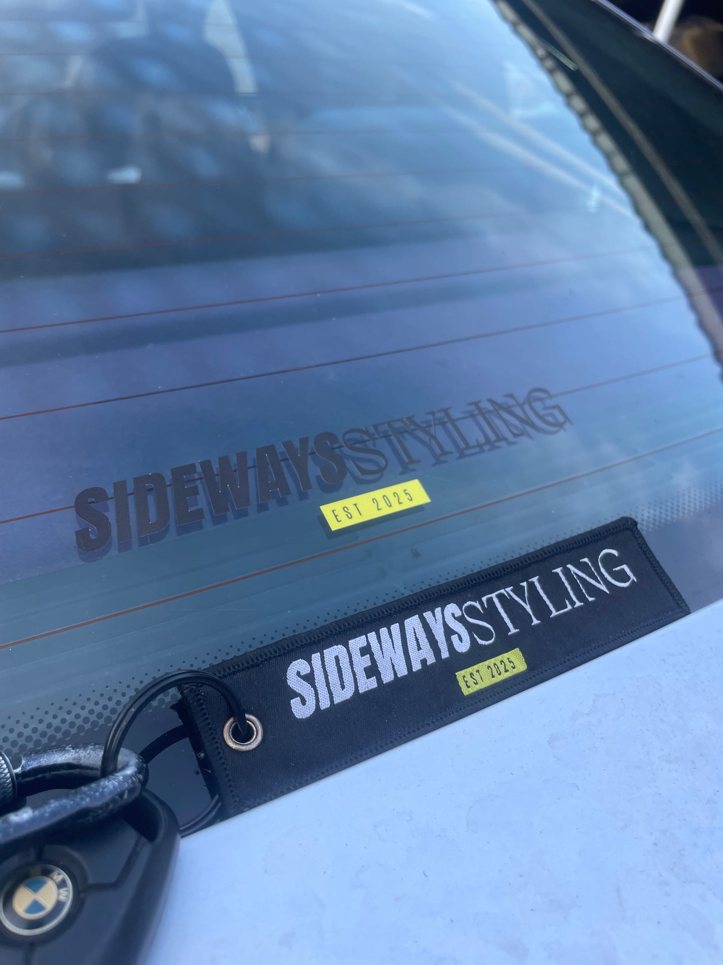 Sideways jet tags